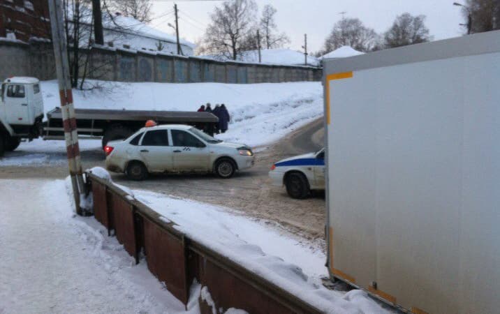 В Котельниче «Урал» «потерял» часть кузова