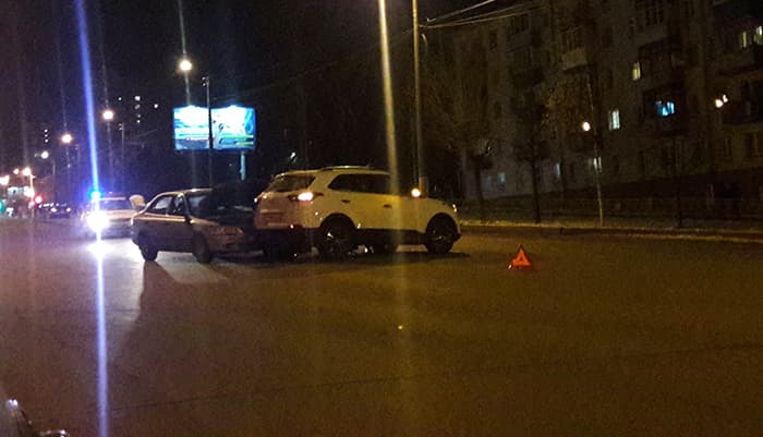 На улице Ленина произошло столкновение Hyundai Creta с Hyundai Accent