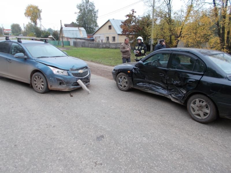 На Трактовой «Шевроле» подбил Hyundai