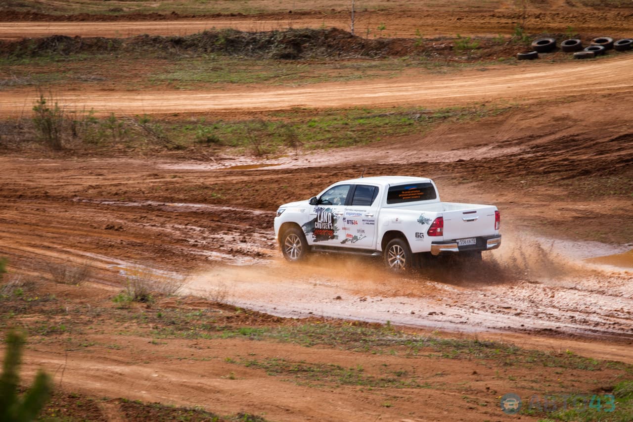 Пора повторить? «АГАТ43» утопит Toyota в грязи