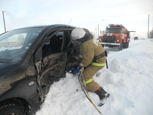 Три пожарных машины привлеклись к ликвидации последствий ДТП в Лебяжье
