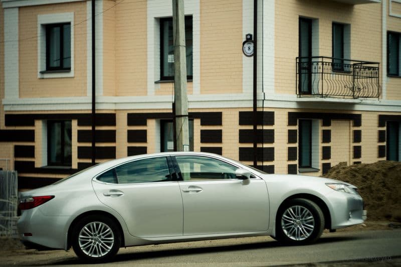 «Болячки у тачки». Lexus ES 250 2013года