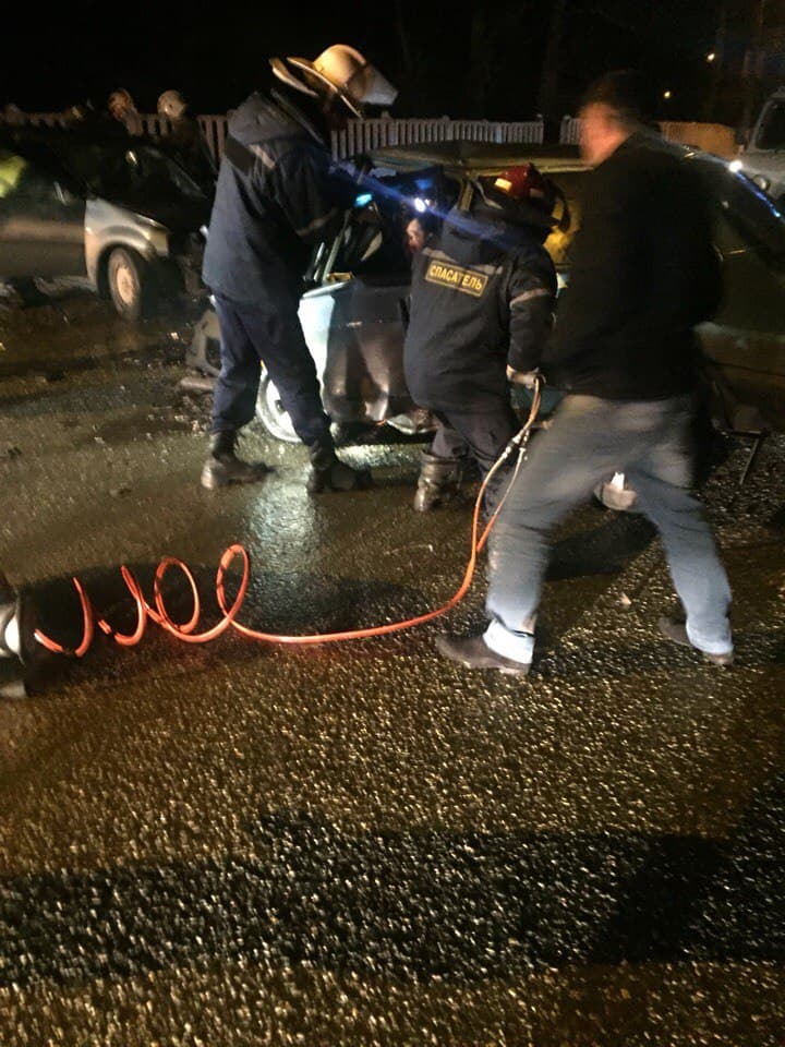 Водитель на «99» врезался в Logan на дамбе Макарья