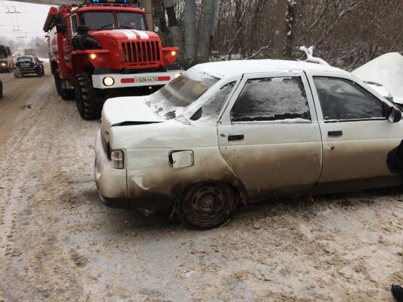 На Ломоносова не разъехались ВАЗ и ГАЗ