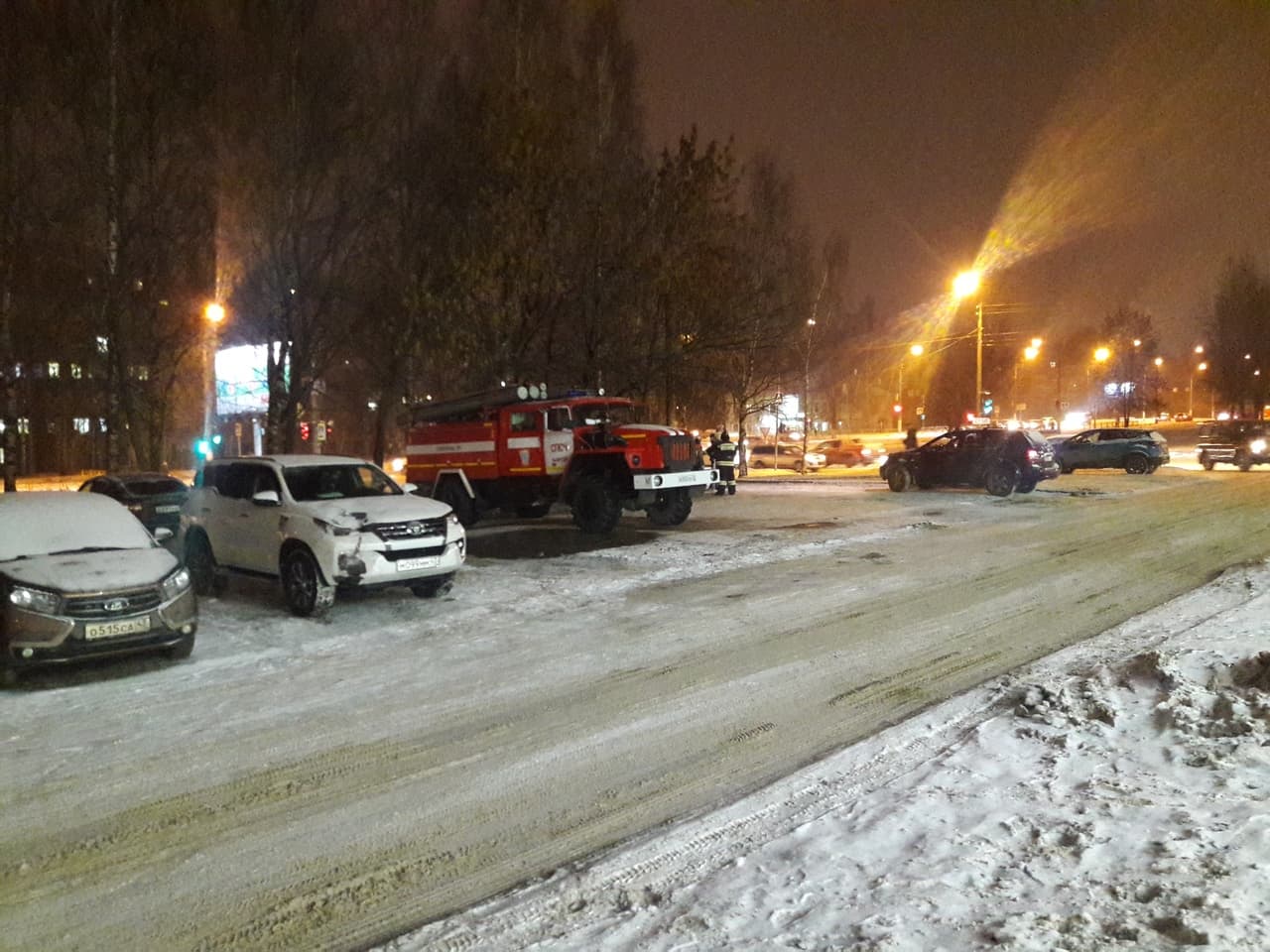 На Малой Московской загорелся припаркованный автомобиль