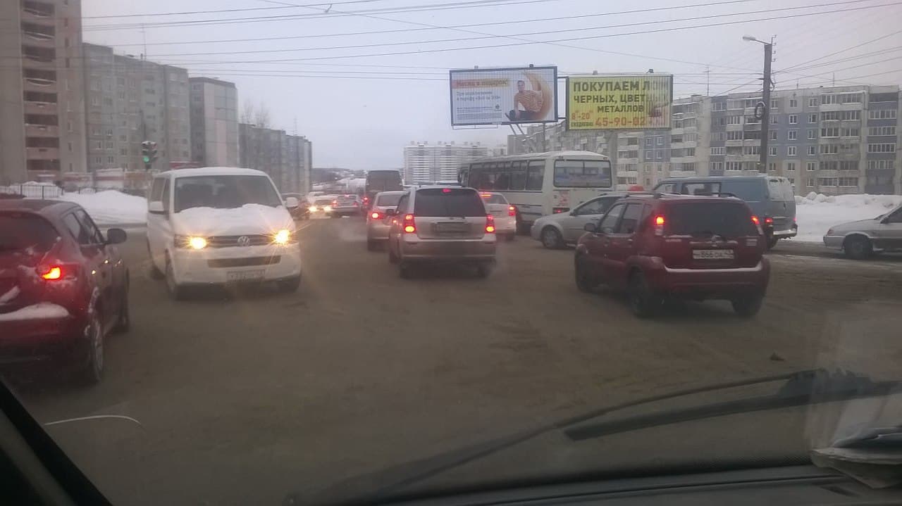 Небольшая авария блокировала движение по Московской