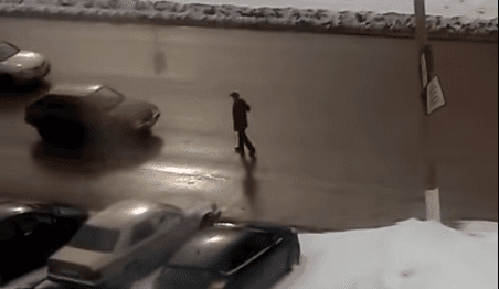 Пьяный пешеход провоцировал аварии на улице Ленина