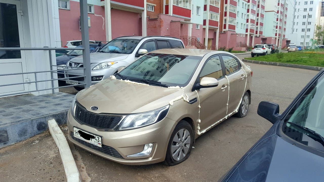 Месть? В Кирове «мужу на час» изуродовали автомобиль