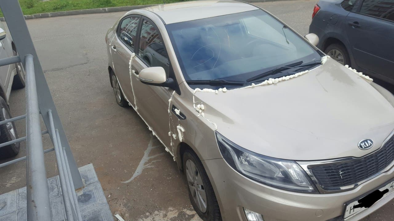 Месть? В Кирове «мужу на час» изуродовали автомобиль