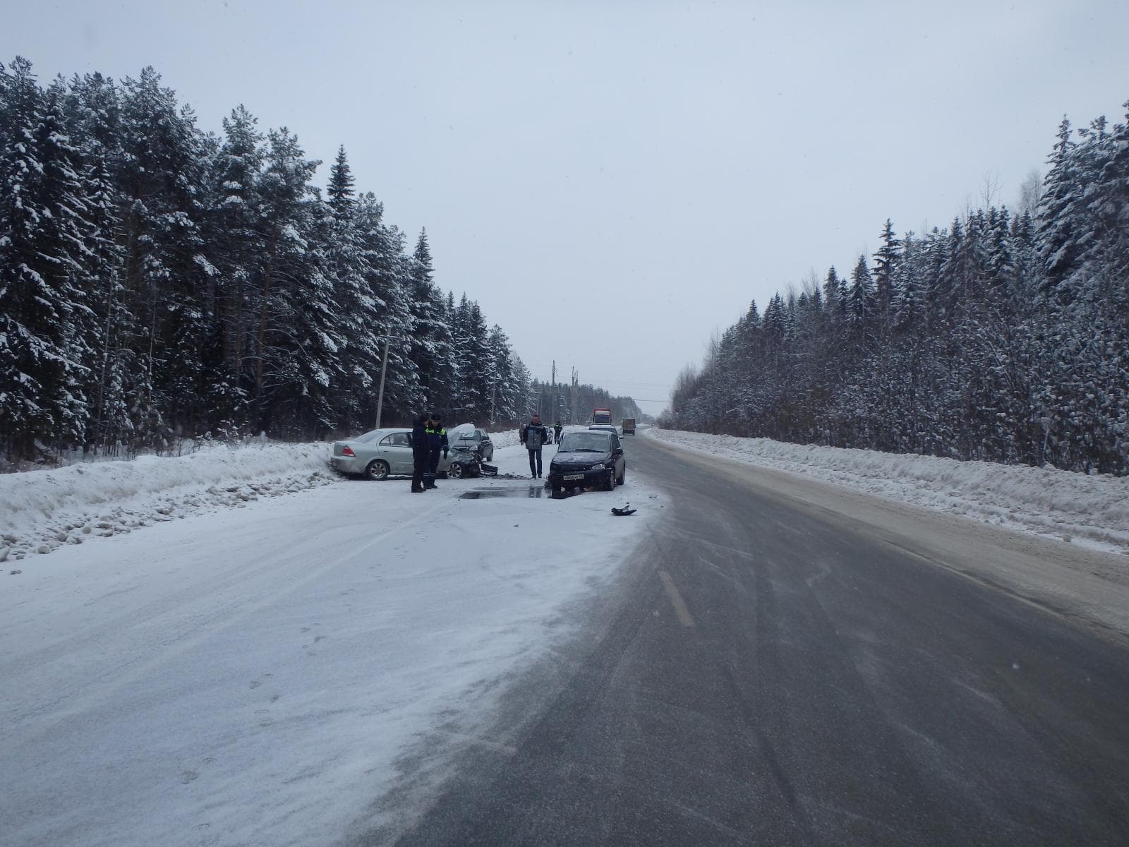 Выехала в лоб - авария на объездной Нововятска