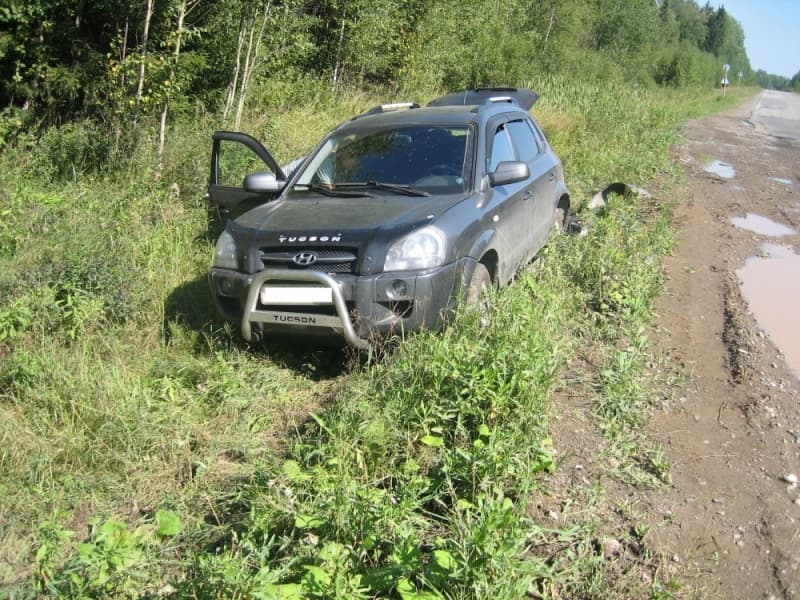 Lada Granta догнала Tucson. Пострадали двое детей