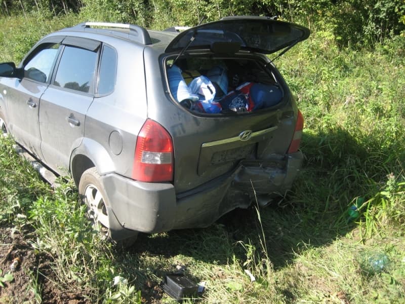 Lada Granta догнала Tucson. Пострадали двое детей