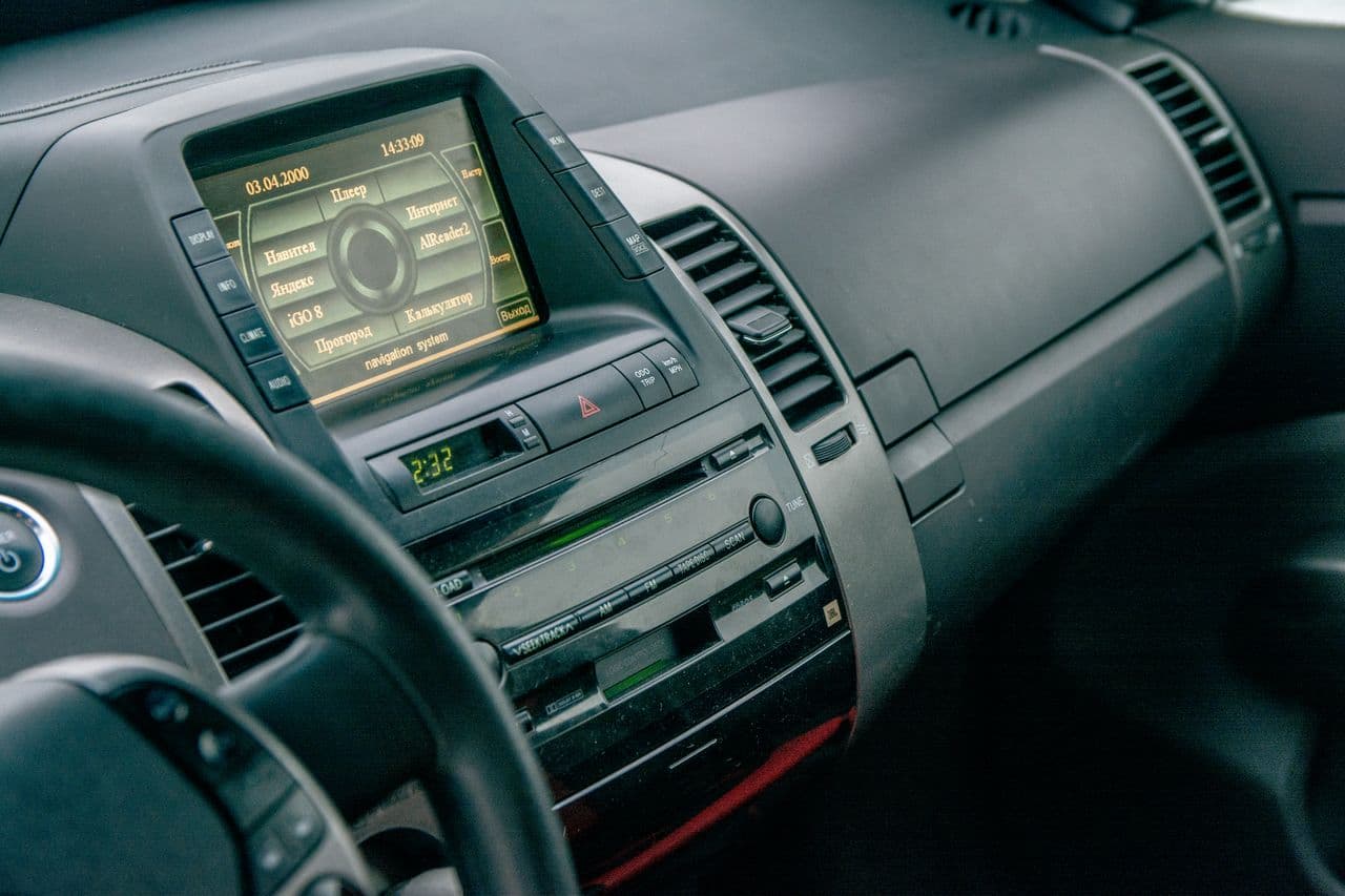 Тест-драйв TOYOTA PRIUS на WINDOWS 95: что ты такое?