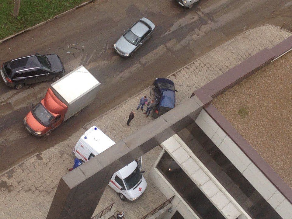 Незаконченный разворот: «Туарег» протаранил Getz