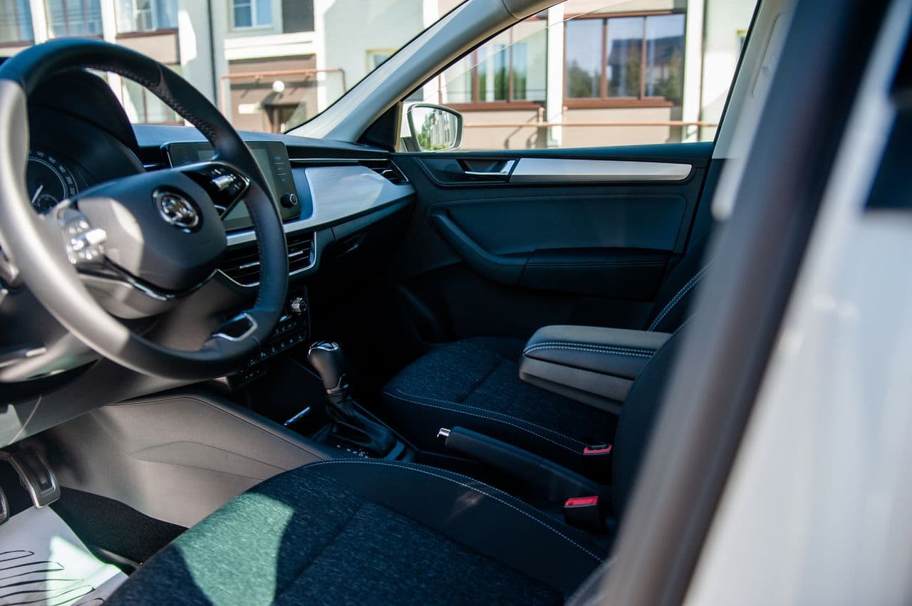 Тест-драйв ŠKODA RAPID 2020: разбираем плюсы и минусы 