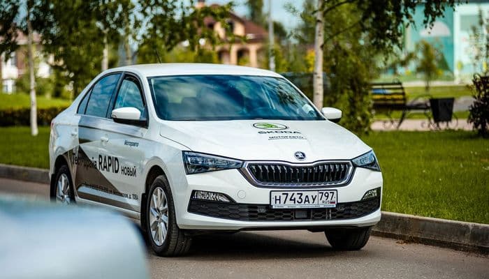 Тест-драйв ŠKODA RAPID 2020: разбираем плюсы и минусы 