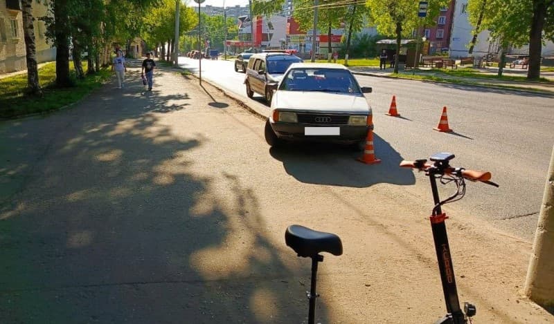 В Кирове при ДТП с электросамокатом на улице Профсоюзной пострадал мужчина