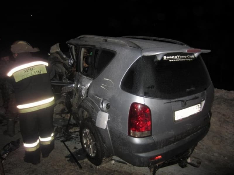 Пьяный водитель внедорожника выехал под фуру