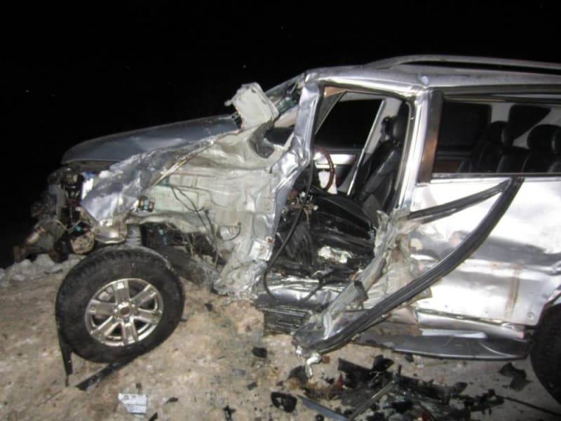 Пьяный водитель внедорожника выехал под фуру