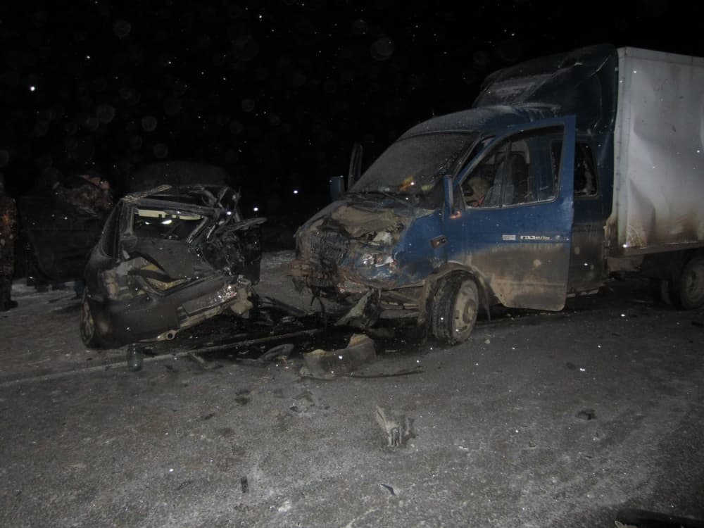 В Орловском районе Subaru сперва врезалась в МАЗ затем в «Газель»