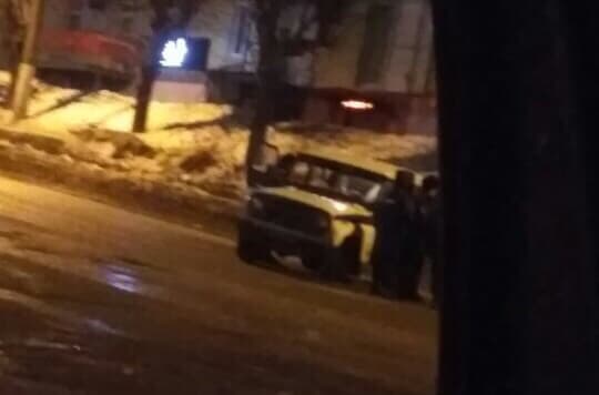 На Октябрьском проспекте перевернулся УАЗ Росгвардии