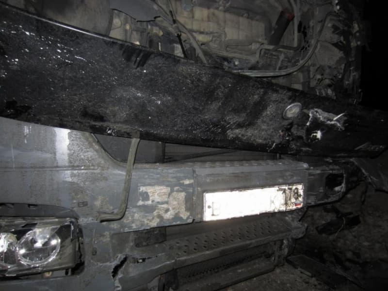 Пьяный водитель внедорожника выехал под фуру