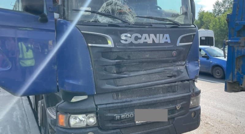 Стало известно о последствиях ДТП с фурой, легковушкой и двумя грузовиками в Кирове