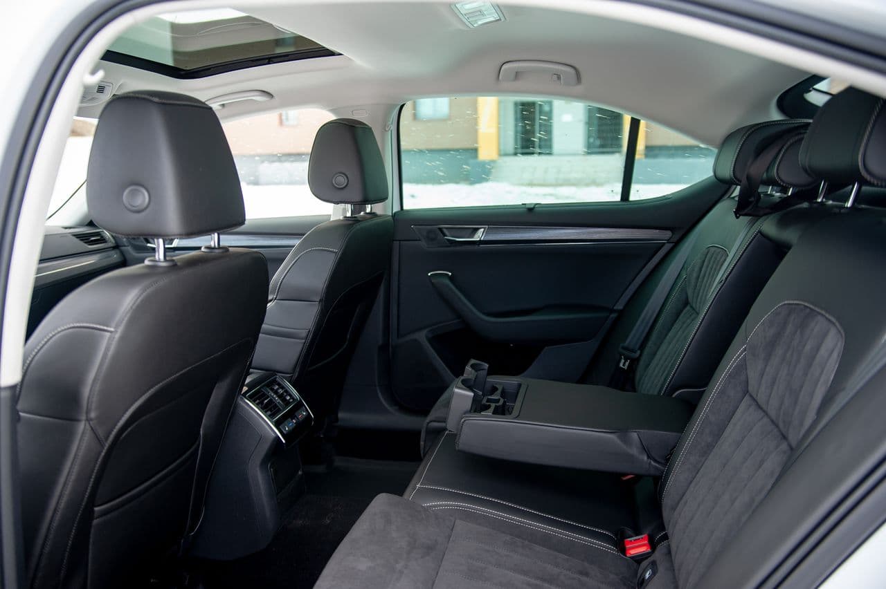 Škoda Superb 2019: Чешский бизнес-класс. Какой же он?