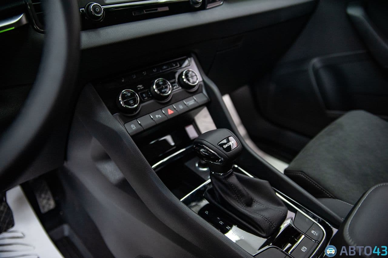 В Кирове состоялась презентация кроссовера ŠKODA KAROQ: подробности и фото новинки