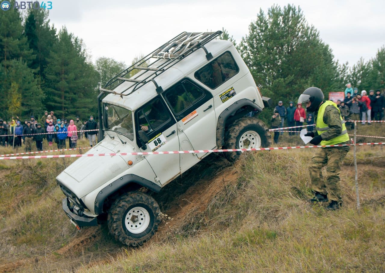Джип-фестиваль «Грязная верста»: помесим сухую грязь?
