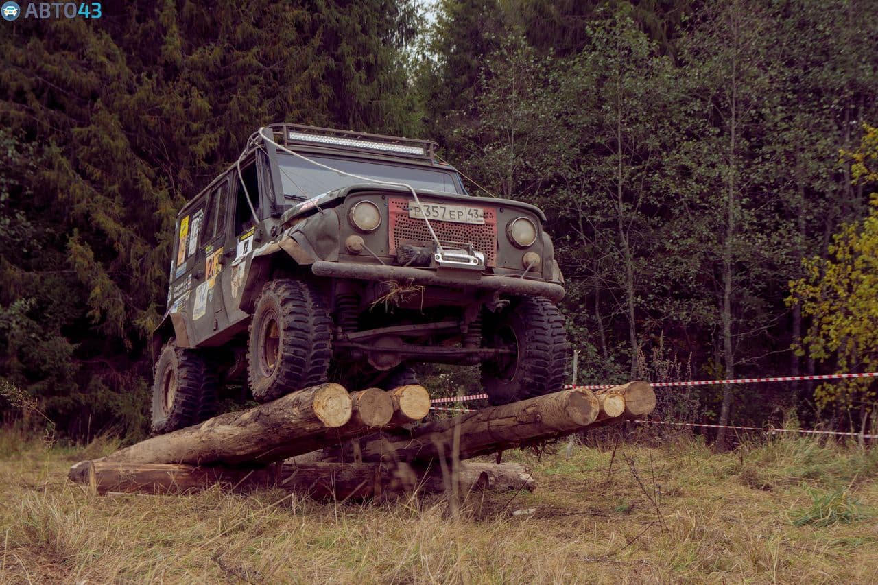 Джип-фестиваль «Грязная верста»: помесим сухую грязь?