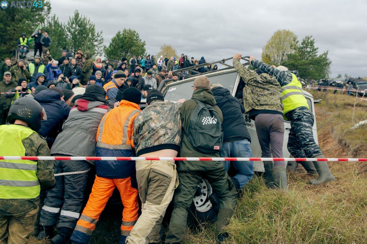 Джип-фестиваль «Грязная верста»: помесим сухую грязь?