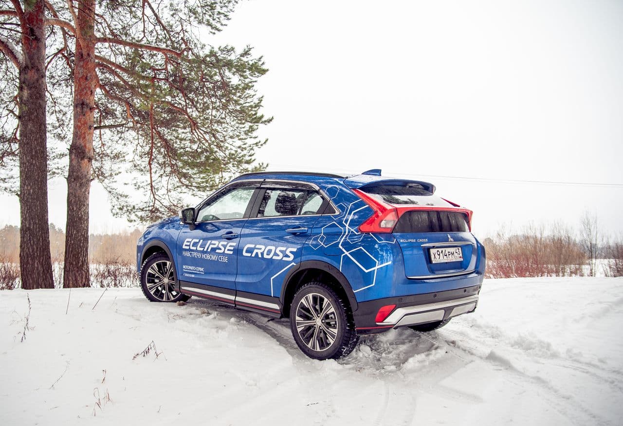 Тест-драйв Mitsubishi Eclipse Cross: дилемма о приставке «Кросс»