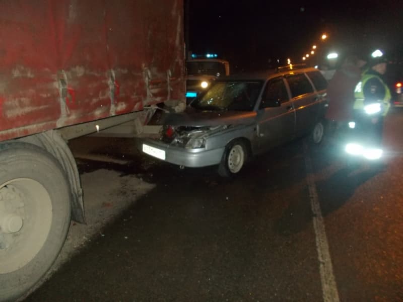 В Яранске водитель расколотил машину и убежал