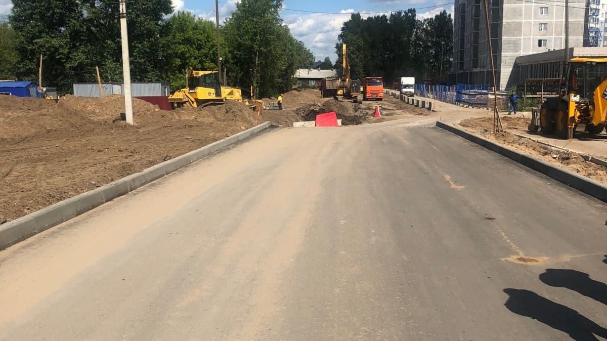 В Кирове асфальтируют Торфяную улицу