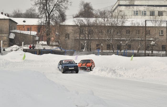 Перевертыши и много адреналина: как прошел третий этап тренировки по автогонкам Слободском?