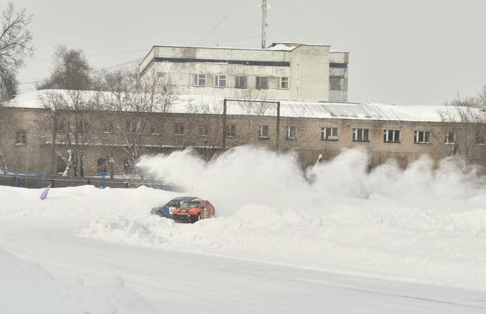 Перевертыши и много адреналина: как прошел третий этап тренировки по автогонкам Слободском?