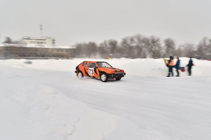 Перевертыши и много адреналина: как прошел третий этап тренировки по автогонкам Слободском?