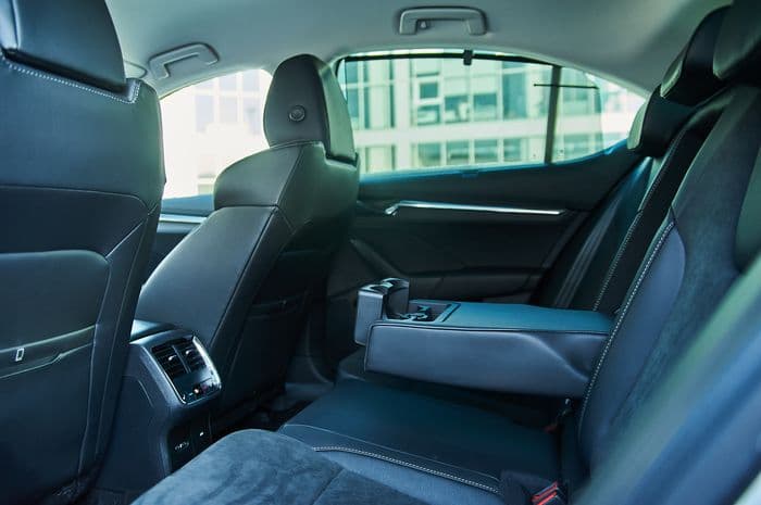 Тест-драйв ŠKODA OCTAVIA A8: «верный семьянин или друг, которому всегда хочется безудержного драйва»?  