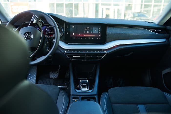 Тест-драйв ŠKODA OCTAVIA A8: «верный семьянин или друг, которому всегда хочется безудержного драйва»?  