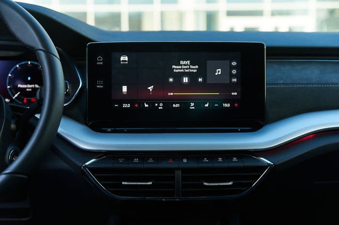 Тест-драйв ŠKODA OCTAVIA A8: «верный семьянин или друг, которому всегда хочется безудержного драйва»?  