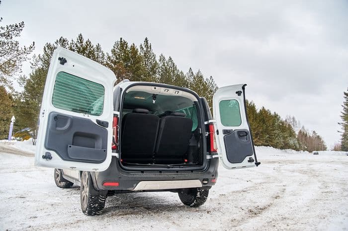 Тест-драйв обновлённого LADA Largus Cross: что у нас там нового кроме бампера?