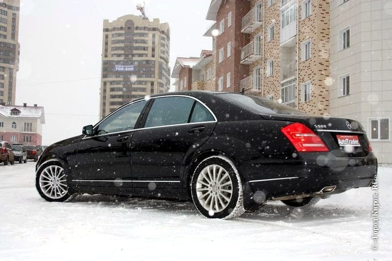 Тест-драйв Mercedes-Benz W221: легендарный бизнес-класс