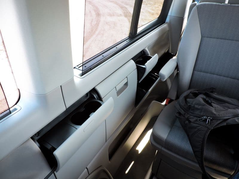 Тест-драйв Volkswagen T6: автомобиль не для каждой семьи