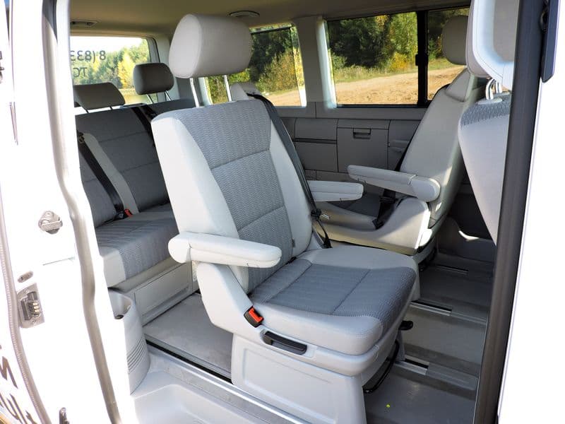 Тест-драйв Volkswagen T6: автомобиль не для каждой семьи
