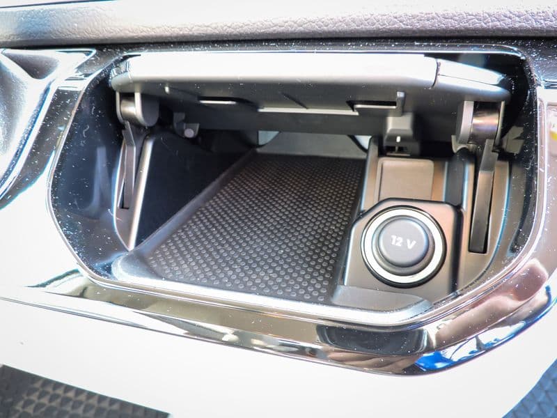 Тест-драйв Volkswagen T6: автомобиль не для каждой семьи