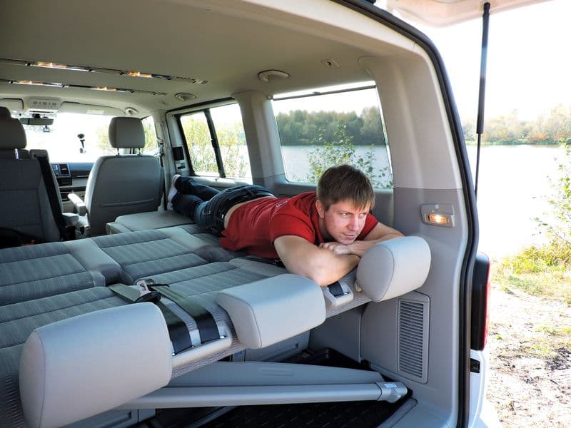 Тест-драйв Volkswagen T6: автомобиль не для каждой семьи