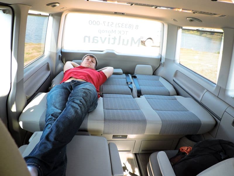 Тест-драйв Volkswagen T6: автомобиль не для каждой семьи