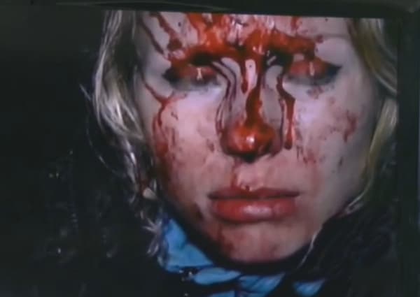 В Кирове нетрезвая девушка врезалась в патрульное авто