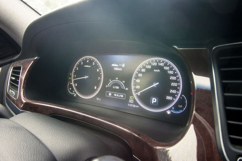 Тест-драйв Hyundai Equus: доступная состоятельность